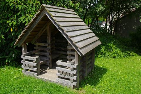 Spielhaus auf dem Spielplatz