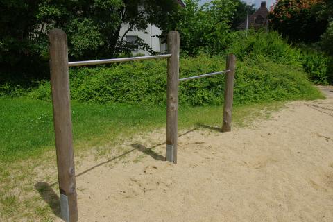 Klettergerät auf dem Spielplatz