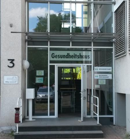 Eingang Gesundheitshaus