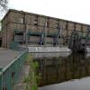 Kraftwerk Kahlenberg der RWW Rheinisch-Westfälische Wasserwerksgesellschaft auf der Schleuseninsel in Mülheim an der Ruhr