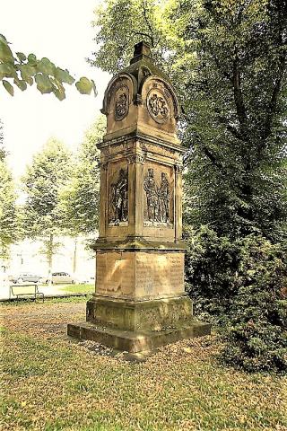 Bayerle, Julius: Ehrenmal für die Gefallenen im Krieg 1870/71; Foto: Kunstmuseum Mülheim an der Ruhr 2016.