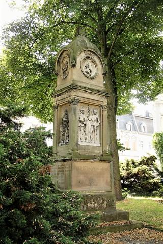 Bayerle, Julius: Ehrenmal für die Gefallenen im Krieg 1870/71; Foto: Kunstmuseum Mülheim an der Ruhr 2016.