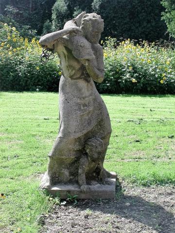 Deus, Willy: Fischer-Brunnen; Foto: Kunstmuseum Mülheim an der Ruhr 1999.