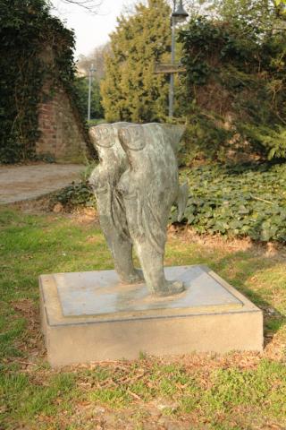 Kühn, Herbert: Skalare-Brunnen, Foto: Kunstmuseum Mülheim an der Ruhr/ Ralf Raßloff 2008.