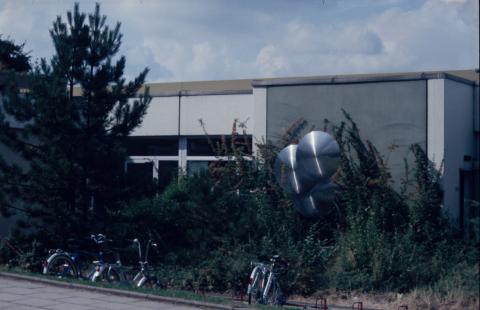 Kühn, Herbert: Metallplastik, Foto: Kunstmuseum Mülheim an der Ruhr 2001.