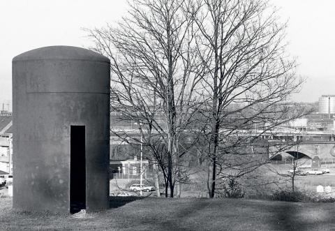 Liesen, Wolfgang: Haus des Schwans - Zustand 1982; Foto: Kunstmuseum Mülheim an der Ruhr 1982.