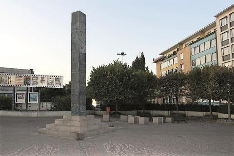 Liesen, Wolfgang: Stadtsäule; Foto: Kunstmuseum Mülheim an der Ruhr/ Ralf Raßloff 2009.