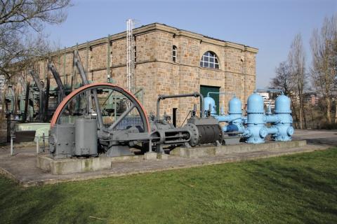 Dampfturbine; Foto: Kunstmuseum Mülheim an der Ruhr 2008.