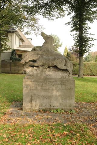 Künne, Arnold: Bergische Wildpferde, Gesamtansicht, Foto: Kunstmuseum Mülheim an der Ruhr/ Ralf Raßloff 2008.