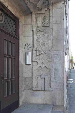 Deus, Willi: Darstellung der Zünfte, 1926, Foto: Kunstmuseum Mülheim an der Ruhr/ Rolf Raßloff 2020.