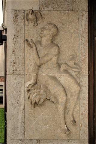 Meller, Willy: Relief am Portal der Realschule Stadtmitte, links, 1925-1928.