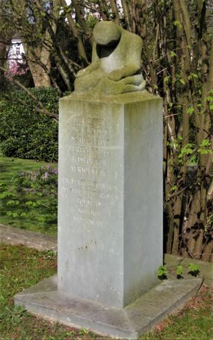 Horn, Mark: Gedenkstein für Vertriebene; Foto: Kunstmuseum Mülheim an der Ruhr 2016.