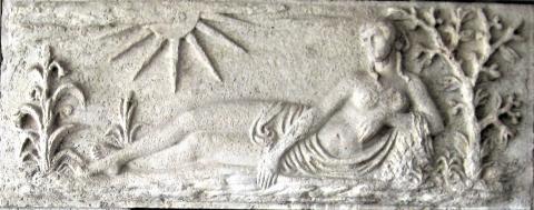 Binz, Hermann: Supraporten-Relief, Liegender weiblicher Akt, Foto: Kunstmuseum Mülheim an der Ruhr 2017.