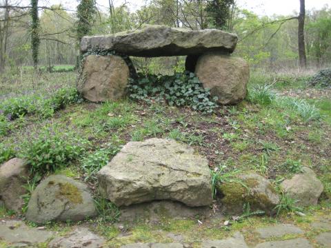 Denkmal zu Ehren der Gefallenen des 5. Lothringschen Infanterieregiments 144; Foto: Kunstmuseum Mülheim an der Ruh 2016.