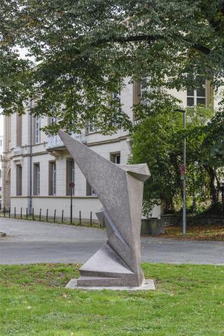 Rasche, Ernst: Skulptur, 1986; Foto: Walter Schernstein 2021.