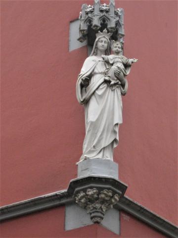 Hausmadonna an Pfarrhaus; Foto: Kunstmuseum Mülheim an der Ruhr 2017.