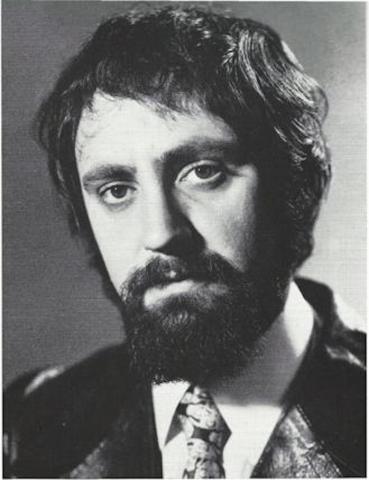 Porträt Otto Georg Liebsch (1975), Foto: Ruhrpreis für Kunst und Wissenschaft 1962-1974, Mülheim an der Ruhr 1975, S. 76. Porträt Otto Georg Liebsch (1975), Foto: Ruhrpreis für Kunst und Wissenschaft 1962-1974, Mülheim an der Ruhr 1975, S. 76.