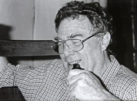 Porträt Henk Schilling, Foto: https://blog.archiv.ekir.de/2018/01/05/henk-schilling-siegelzeichner-der-evangelischen-kirche-im-rheinland/rp_schilling_henk-300x221-jpg/ (Abruf: 23.03.2021). Porträt Henk Schilling, Foto: https://blog.archiv.ekir.de/2018/01/05/henk-schilling-siegelzeichner-der-evangelischen-kirche-im-rheinland/rp_schilling_henk-300x221-jpg/ (Abruf: 23.03.2021).