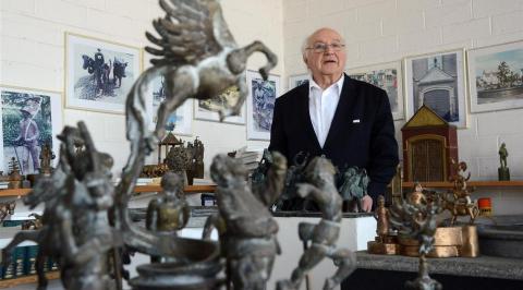 Porträt Bonifatius Stirnberg; Foto: https://www.aachener-zeitung.de/kultur/bonifatius-stirnberg-feiert-80-geburtstag_aid-26190327 (Abruf: 17.11.2020). Porträt Bonifatius Stirnberg; Foto: https://www.aachener-zeitung.de/kultur/bonifatius-stirnberg-feiert-80-geburtstag_aid-26190327 (Abruf: 17.11.2020).