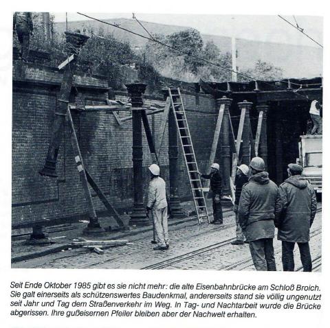 Demontage der Eisenbahnbrücke am Schloß Broich; Foto: Mülheimer Jahrbuch 1985, S. 271.