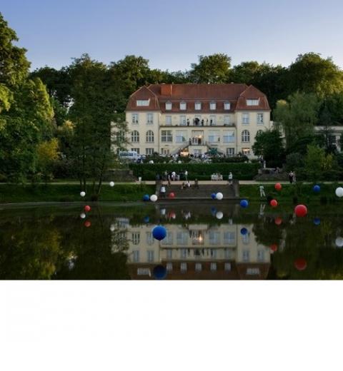 Theater an der Ruhr, Raffelbergpark, Akazienallee